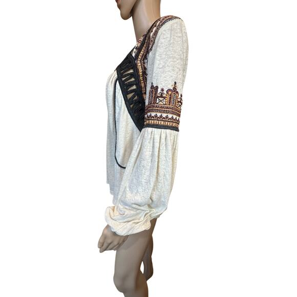 Free People Snow Kisses BOHO Embroidered Bell Sleeve Gypsy Tribal Top SZ Small - Picture 11 of 16
